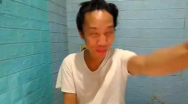 Snapshot of AsianNaughtiesMistress chatting on 01.13.25 AsianNaughtiesMistress online show from 01.13.25