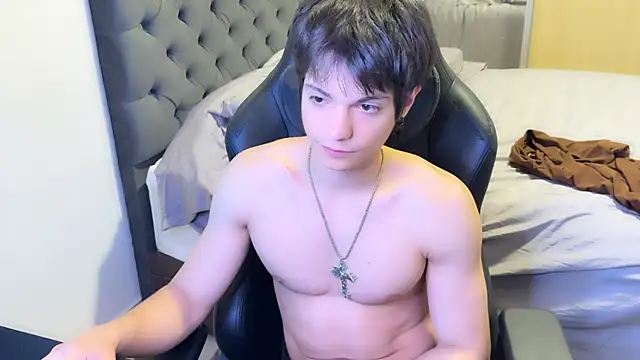 Snapshot of SasukeUhchiaa chatting on 03.02.25 SasukeUhchiaa online show from 03.02.25