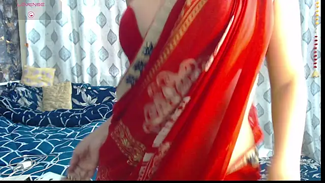 Snapshot of sexyrihana1 chatting on 12.19.24 sexyrihana1 online show from 12.19.24