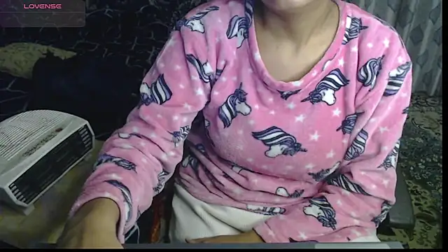 Snapshot of sexyrihana1 chatting on 01.26.25 sexyrihana1 online show from 01.26.25