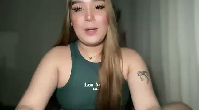 Snapshot of MissCataleyaxxx chatting on 01.04.25 MissCataleyaxxx online show from 01.04.25