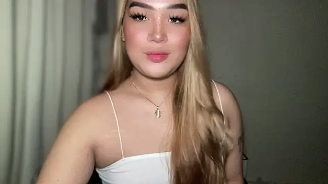 Snapshot of MissCataleyaxxx chatting on 03.20.25 MissCataleyaxxx online show from 03.20.25