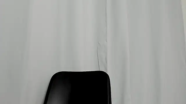 Snapshot of katrhin_66 chatting on 02.20.25 katrhin 66 online show from 02.20.25