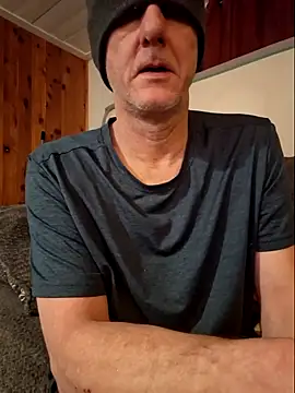 Snapshot of Wanking_Wiggiler chatting on 01.27.25 Wanking Wiggiler online show from 01.27.25