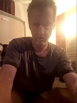 Snapshot of Wanking_Wiggiler chatting on 03.03.25 Wanking Wiggiler online show from 03.03.25