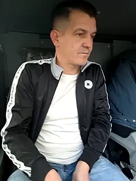 Snapshot of Hakocity2200 chatting on 12.17.24 Hakocity2200 online show from 12.17.24