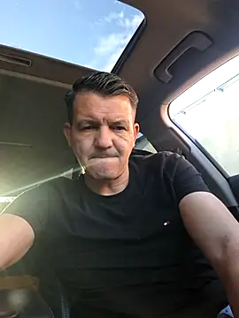 Snapshot of Hakocity2200 chatting on 10.30.25 Hakocity2200 online show from 10.30.25