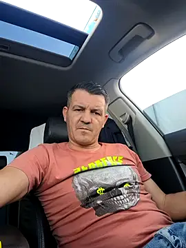 Snapshot of Hakocity2200 chatting on 10.31.25 Hakocity2200 online show from 10.31.25