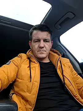 Snapshot of Hakocity2200 chatting on 11.18.25 Hakocity2200 online show from 11.18.25