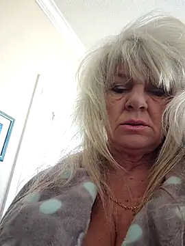 Snapshot of IMS_BHAVEN chatting on 03.04.25 IMS BHAVEN online show from 03.04.25