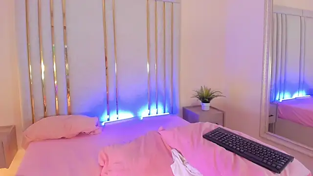 Snapshot of Saekohofman chatting on 02.08.25 Saekohofman online show from 02.08.25