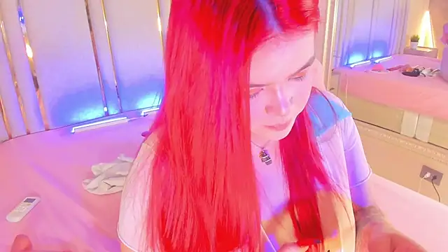 Snapshot of Saekohofman chatting on 03.22.25 Saekohofman online show from 03.22.25