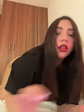 Snapshot of marcimaa chatting on 12.20.24 marcimaa online show from 12.20.24