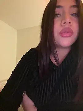 Snapshot of marcimaa chatting on 02.02.25 marcimaa online show from 02.02.25