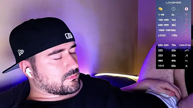 Snapshot of DominantTheo chatting on 02.26.25 DominantTheo online show from 02.26.25