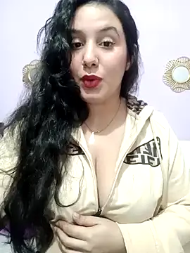 Snapshot of Deina_bunny chatting on 12.17.24 Deina bunny online show from 12.17.24