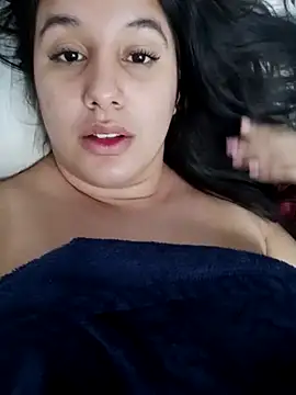 Snapshot of Deina_bunny chatting on 02.21.25 Deina bunny online show from 02.21.25