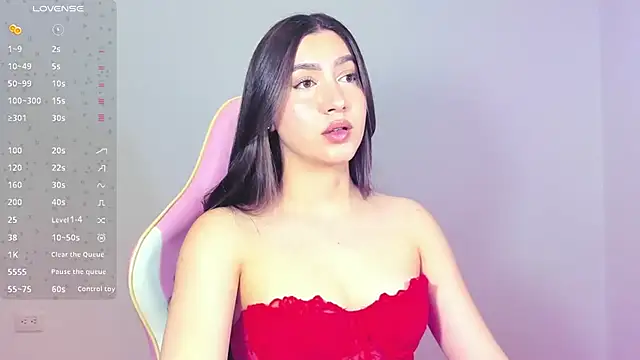 Snapshot of alice-love1 chatting on 12.14.24 alice-love1 online show from 12.14.24