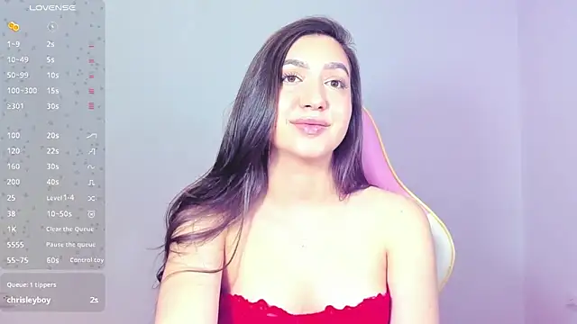 Snapshot of alice-love1 chatting on 12.14.24 alice-love1 online show from 12.14.24