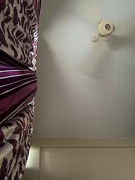 Snapshot of DreamerAsianGuy chatting on 12.17.24 DreamerAsianGuy online show from 12.17.24