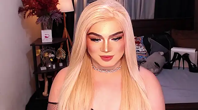 Snapshot of Bitch_Fowler69 chatting on 12.09.24 Bitch Fowler69 online show from 12.09.24