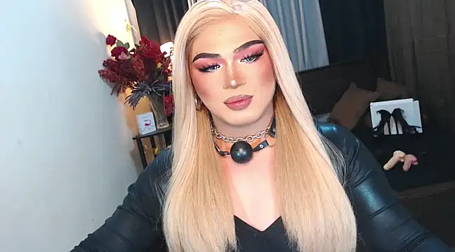 Snapshot of Bitch_Fowler69 chatting on 02.26.25 Bitch Fowler69 online show from 02.26.25