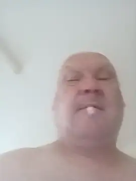 Snapshot of bigboy197311 chatting on 10.08.25 bigboy197311 online show from 10.08.25