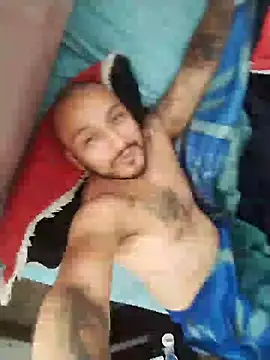 Snapshot of KenllyH chatting on 12.01.24 KenllyH online show from 12.01.24