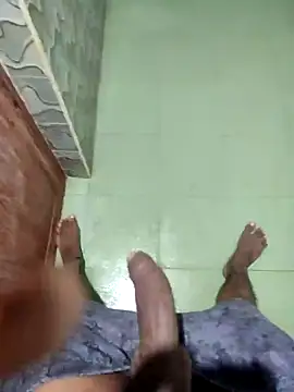 Snapshot of yo19boy chatting on 12.27.24 yo19boy online show from 12.27.24