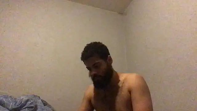 Snapshot of mondo29 chatting on 12.25.24 mondo29 online show from 12.25.24