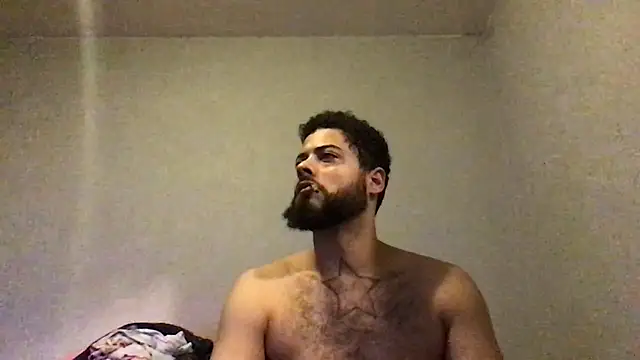 Snapshot of mondo29 chatting on 02.18.25 mondo29 online show from 02.18.25