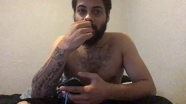 Snapshot of mondo29 chatting on 03.21.25 mondo29 online show from 03.21.25