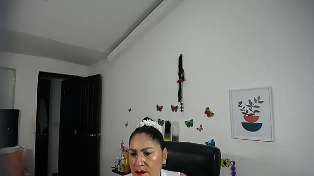 Snapshot of mature_bigboobs10 chatting on 02.23.25 mature bigboobs10 online show from 02.23.25