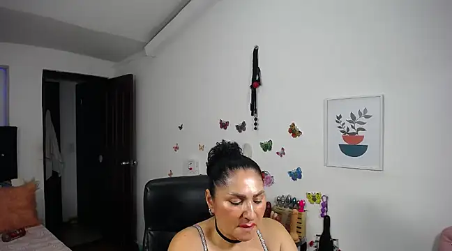 Snapshot of mature_bigboobs10 chatting on 03.09.25 mature bigboobs10 online show from 03.09.25