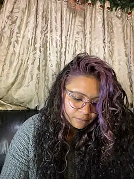 Snapshot of Hathorlove chatting on 01.22.25 Hathorlove online show from 01.22.25