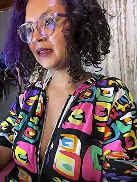 Snapshot of Hathorlove chatting on 02.11.25 Hathorlove online show from 02.11.25