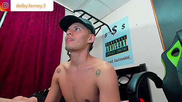 Snapshot of davidlatin66 chatting on 03.21.25 davidlatin66 online show from 03.21.25