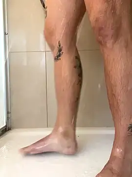 Snapshot of angelus112 chatting on 09.24.25 angelus112 online show from 09.24.25