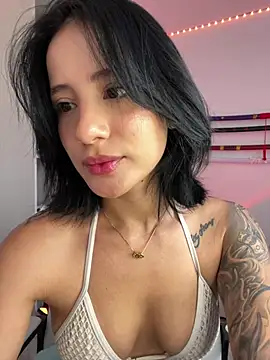 Snapshot of Ale_Lewis chatting on 03.02.25 Ale Lewis online show from 03.02.25