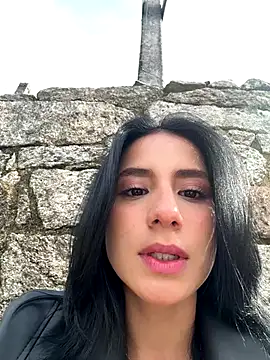 Snapshot of Ale_Lewis chatting on 11.01.25 Ale Lewis online show from 11.01.25