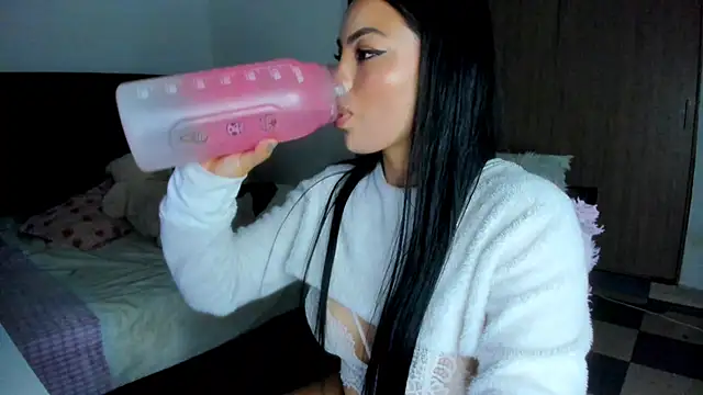 Snapshot of Daddysweeeetbody chatting on 12.24.24 Daddysweeeetbody online show from 12.24.24