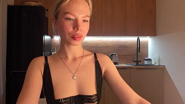 Snapshot of Olivia_Bells chatting on 03.12.25 Olivia Bells online show from 03.12.25