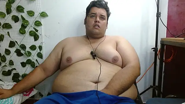 Snapshot of altairstudiosvip_ chatting on 02.15.25 altairstudiosvip  online show from 02.15.25