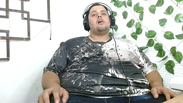 Snapshot of altairstudiosvip_ chatting on 09.14.25 altairstudiosvip  online show from 09.14.25