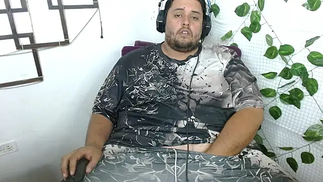 Snapshot of altairstudiosvip_ chatting on 09.30.25 altairstudiosvip  online show from 09.30.25