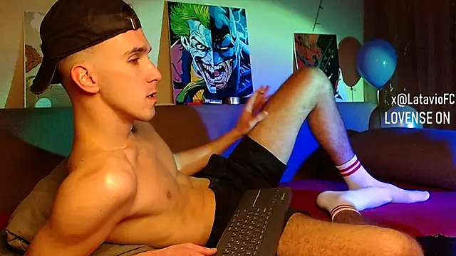 Snapshot of Midnighter_ chatting on 12.26.24 Midnighter  online show from 12.26.24