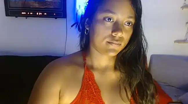 Snapshot of Chiara_petterson chatting on 02.22.25 Chiara petterson online show from 02.22.25