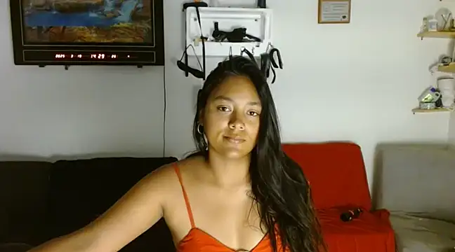 Snapshot of Chiara_petterson chatting on 03.19.25 Chiara petterson online show from 03.19.25