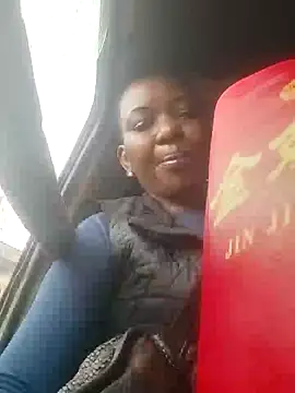 Snapshot of Hailey_BaileyXYZ chatting on 01.12.25 Hailey BaileyXYZ online show from 01.12.25