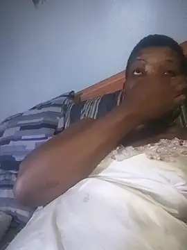 Snapshot of Hailey_BaileyXYZ chatting on 10.05.25 Hailey BaileyXYZ online show from 10.05.25